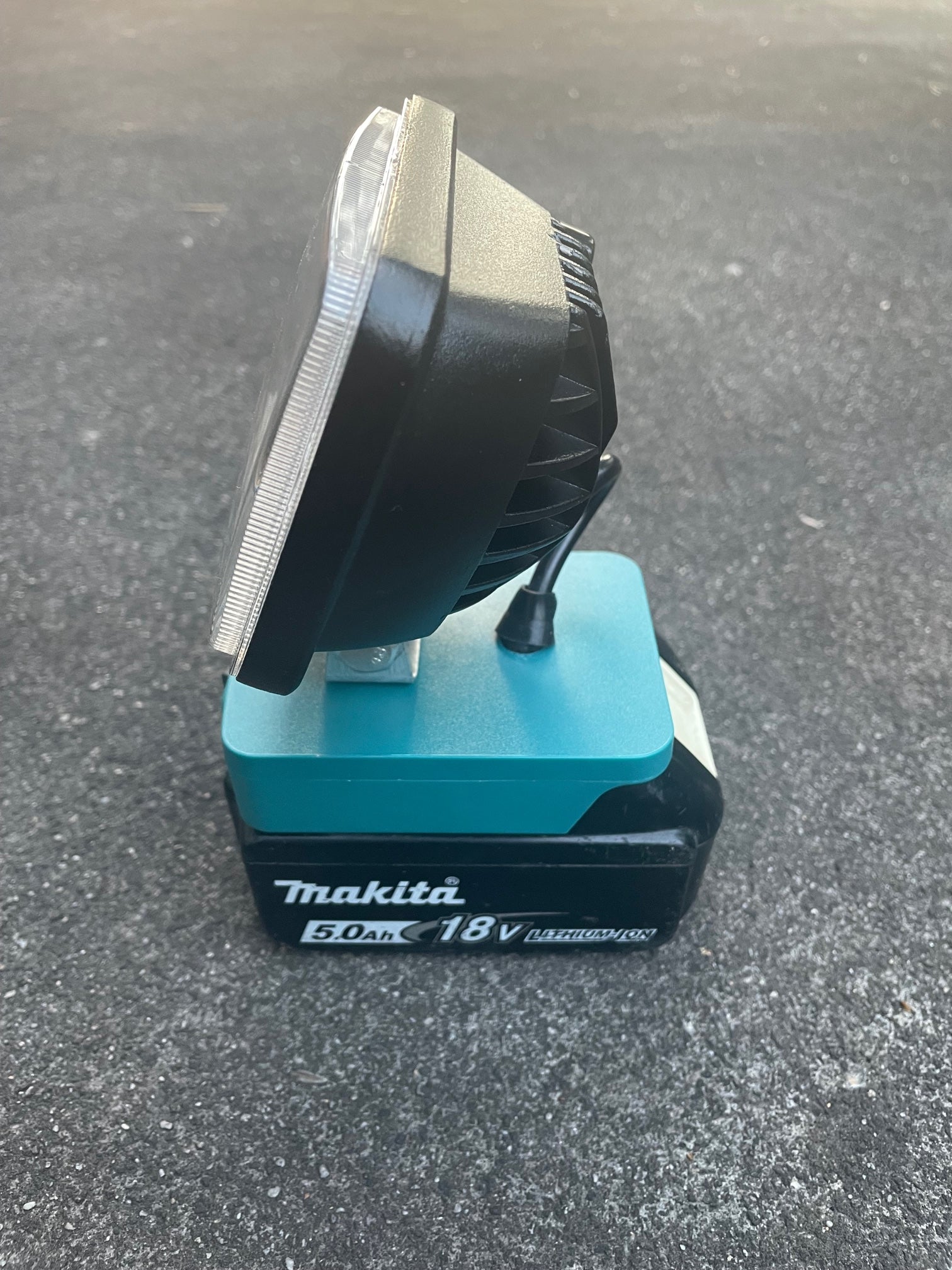 Special order of 4x Makita 18V LED light, 2nd generation