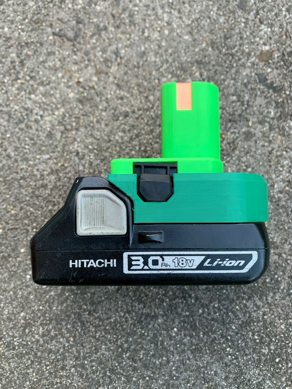 Hitachi / Hikoki 18v battery adaptor to Ryobi One+ tools