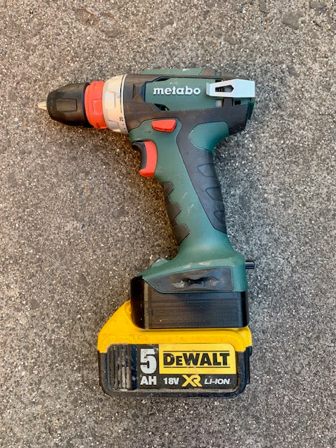 Dewalt XR 18v battery adaptor to Metabo / Rothenberger tools