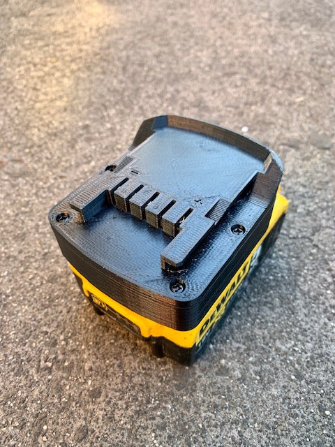 Dewalt XR 18v battery adaptor to Metabo / Rothenberger tools