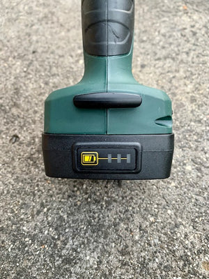 Makita 18v battery adaptor to Metabo / Rothenberger tools, with fuel gauge