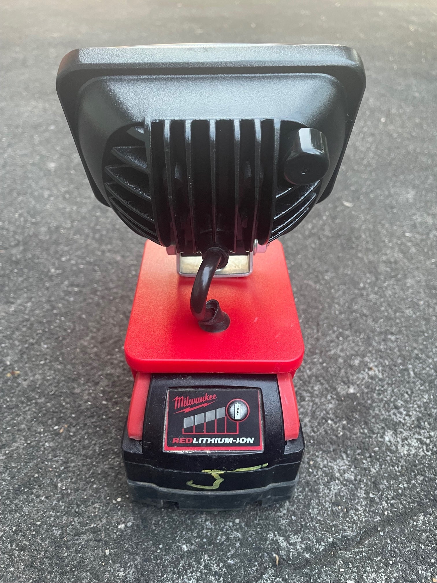 Special order of 2x  Milwaukee 18V LED light, 2nd generation