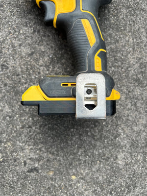 Ozito 18v battery adaptor to Dewalt XR tools