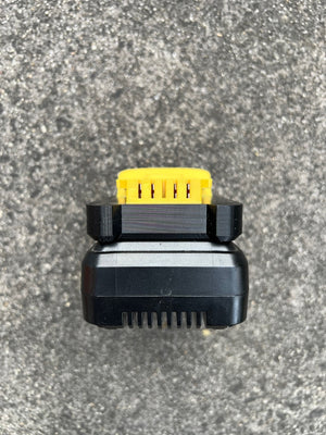 Ozito 18v battery adaptor to Dewalt XR tools