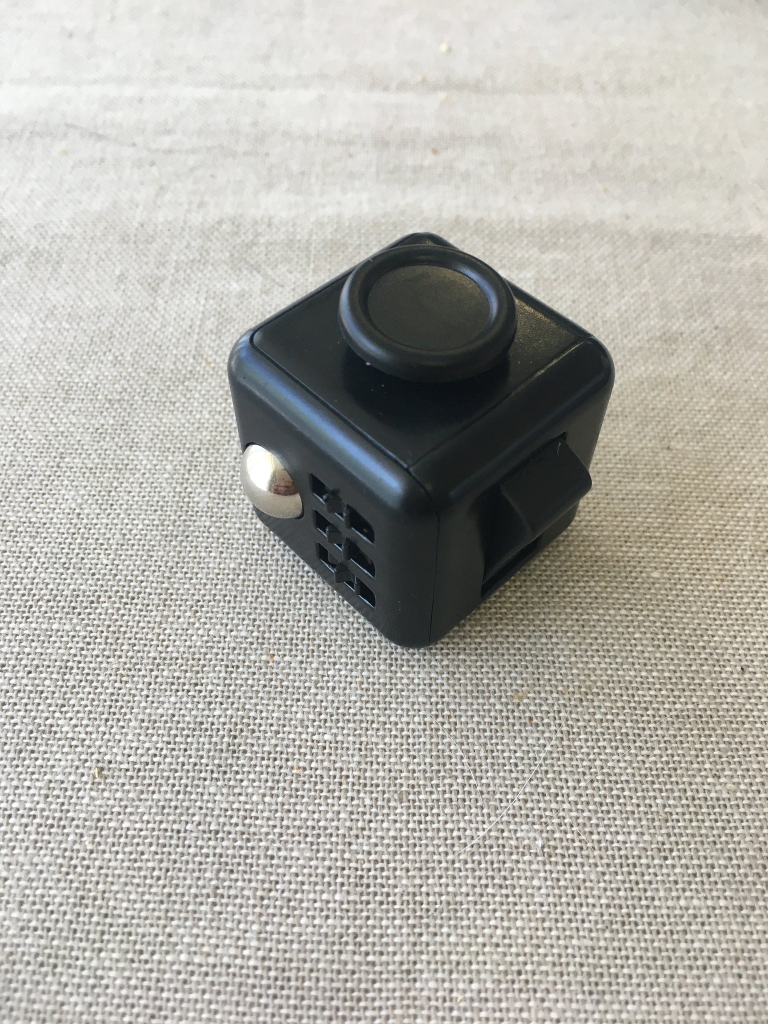 Fidget Cube, less stress