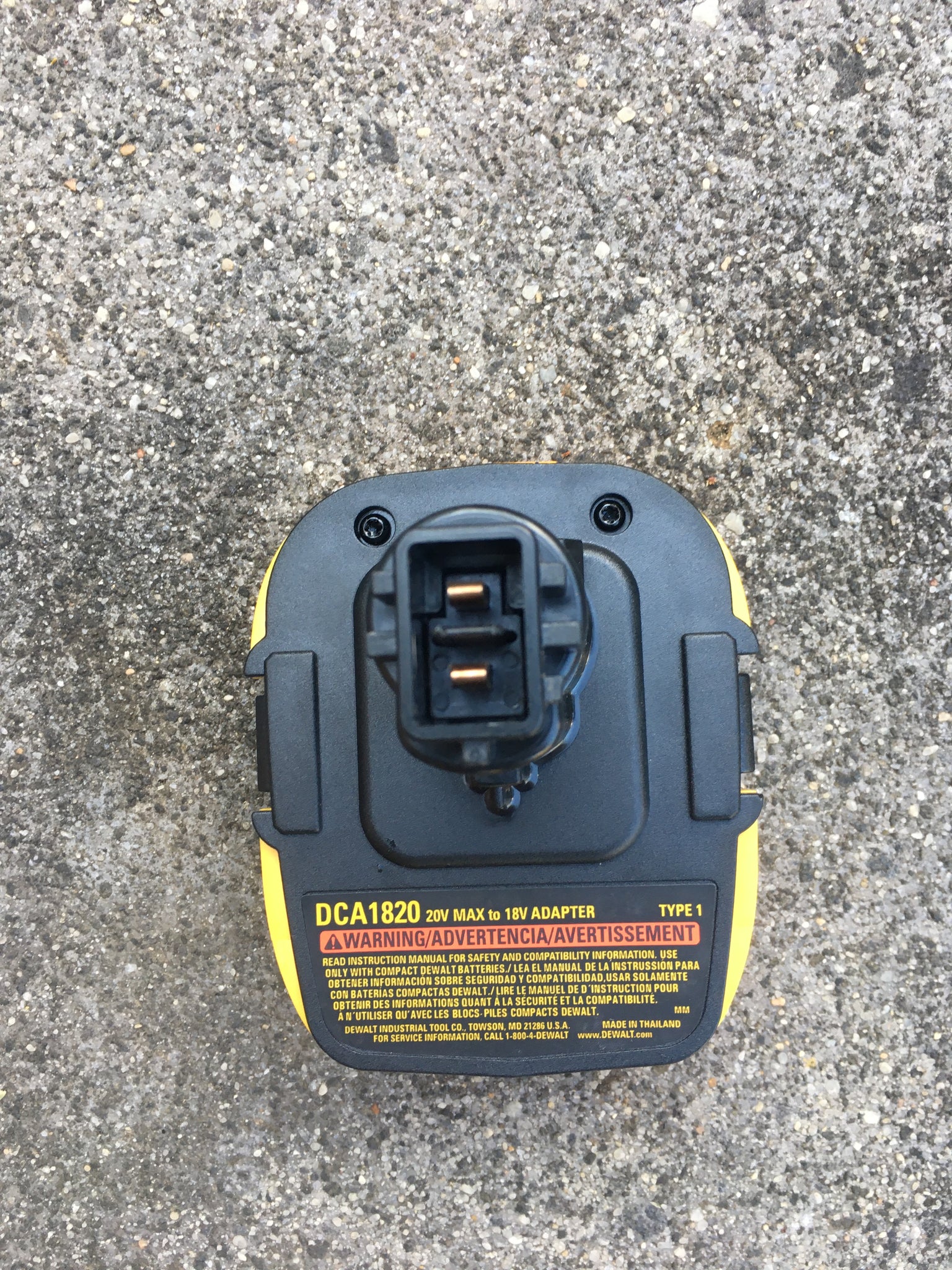 Dewalt 18v slide on to post style battery convertor, adaptor, XR to XRP range